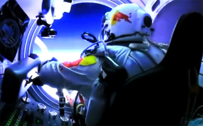 Скайдайвер Феликс Баумгартнер прыжок из стратосферы 14 октебря