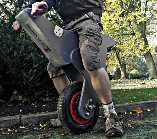 unicycle-uses-an-arduino-to-keep-upright