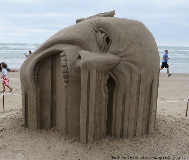 Песочный скульптор Гай Оливьера-Дево