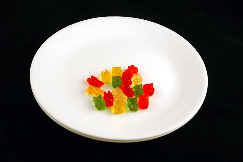 Жевательный мармелад (Gummy Bears) 51 г = 200 ккал  